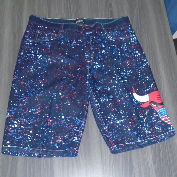 Legendary Status - Picture 1 of 9